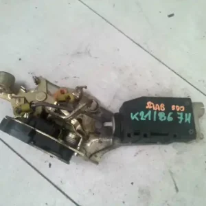 SAAB 900 Jobb hátsó ajtó zárszerkezet központi záras 5 ajtós bontott alkatrész Szuper ajánlat