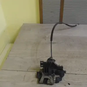 Bestseller SEAT Arosa 97.04-00.08 Bal első ajtó zárszerkezet mechanikus 3 ajtós bontott alkatrész