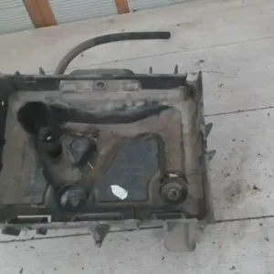 Árengedmény SEAT CORDOBA 02.09-08.02 Akkumulátor tartó bontott alkatrész