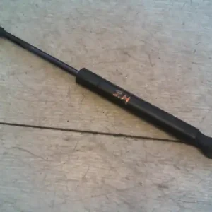 Árcsökkenés SEAT CORDOBA 02.09-08.02 Csomagtérajtó kitámasztó teleszkóp pozíció független sedan 4 ajtós bontott alkatrész