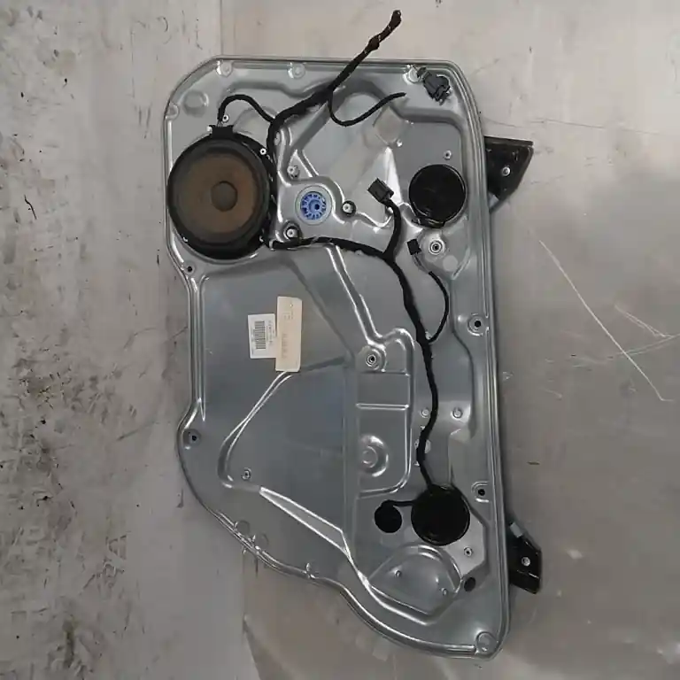 Korlátozott ajánlat SEAT CORDOBA 02.09-08.02 Jobb első ablakemelő szerkezet elektromos bontott alkatrész