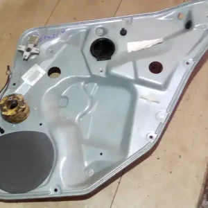 Kihagyhatatlan ajánlat SEAT CORDOBA 02.09-08.02 Jobb hátsó ablakemelő szerkezet mechanikus bontott alkatrész