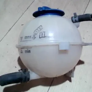 Akció SEAT CORDOBA 02.09-08.02 Kiegyenlítő tartály 1.4i bontott alkatrész