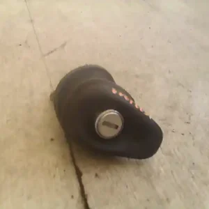 Árcsökkenés SEAT CORDOBA 93-99 Csomagtérajtó dugózár bontott alkatrész