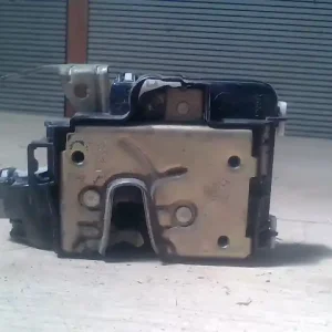 Árcsökkenés SEAT CORDOBA 93-99 Jobb első ajtó zárszerkezet mechanikus 4 ajtós bontott alkatrész