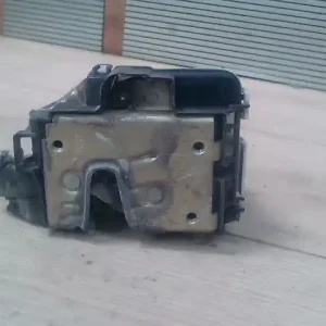 Bestseller SEAT CORDOBA 93-99 Jobb hátsó ajtó zárszerkezet központi záras vákuumos,4 ajtós bontott alkatrész