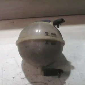 Biztonságos fizetés SEAT CORDOBA 93-99 Kiegyenlítő tartály bontott alkatrész