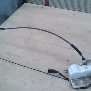 Kiárusítás SEAT CORDOBA 99-02 Bal hátsó ajtó zárszerkezet központi záras bontott alkatrész