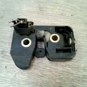 Vedd meg online SEAT CORDOBA 99-02 Csomagtér ajtó zárszerkezet bontott alkatrész