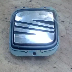 Csak ma SEAT CORDOBA 99-02 Csomagtérajtó kilincs 3 ajtós bontott alkatrész