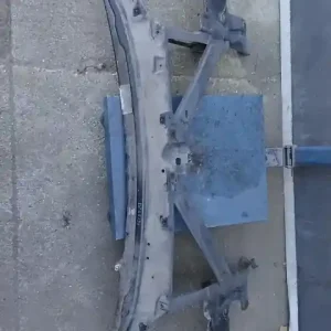 Szuper akció SEAT CORDOBA 99-02 Homlokfal zárhíd bontott alkatrész