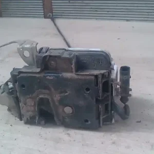 Árcsökkenés SEAT CORDOBA 99-02 Jobb első ajtó zárszerkezet központizáras bontott alkatrész