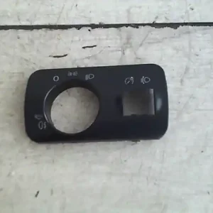 SEAT CORDOBA 99-02 Világításkapcsoló keret hátsó ködlámpás bontott alkatrész Ingyenes szállítás