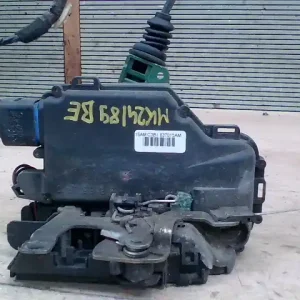 Expressz kézbesítés SEAT IBIZA 02-08 Bal első ajtó zárszerkezet központi záras 5 ajtós bontott alkatrész