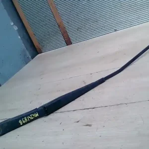 Vedd meg most SEAT IBIZA 02-08 Ablaktörlő kar bal első bontott alkatrész