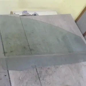 SEAT IBIZA 02-08 Jobb első ajtóüveg 5 ajtós bontott alkatrész Árengedmény