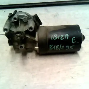 Akció SEAT IBIZA 93-99 Ablaktörlő motor első5 vezetékes bontott alkatrész