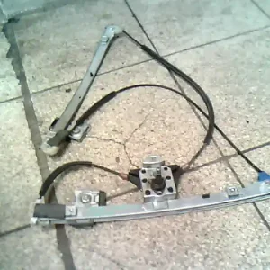 Vásárlói kedvenc SEAT IBIZA 93-99 Bal első ablakemelő szerkezet mechanikus bowdenes 3 ajtós bontott alkatrész