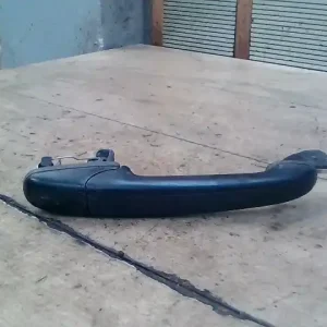 Exkluzív ajánlat SEAT IBIZA 99-02 Bal hátsó külső kilincs 5 ajtós bontott alkatrész