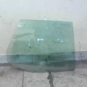 Ajánlat SEAT IBIZA 99-02 Jobb hátsó ajtóüveg zöld (5 ajtós)bontott alkatrész