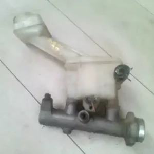 Kedvezmény NISSAN PRIMERA P12 2001-2007 Főfékhenger tartállyal bontott alkatrész