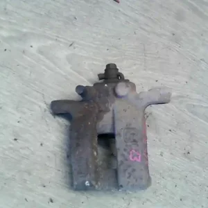 NISSAN QASHQAI Bal hátsó féknyereg munkahengerrel bontott alkatrész Exkluzív ajánlat