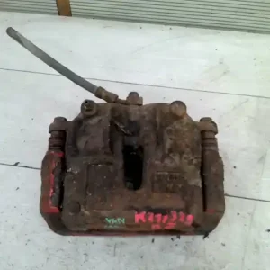 Korlátozott ajánlat NISSAN VANETTE CARGO Bal első féknyereg munkahengerrel 2.3d bontott alkatrész