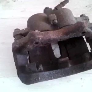 Különleges ajánlat NISSAN VANETTE CARGO Bal első féknyereg munkahengerrel bontott alkatrész