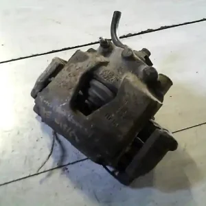 Vásárlói kedvenc OPEL ASTRA F 94-02 Jobb első féknyereg munkahengerrel bontott alkatrész