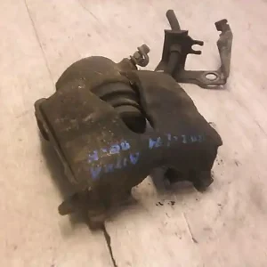 Akciós ár OPEL ASTRA G 97-04 Bal első féknyereg munkahengerrel 1.4i bontott alkatrész