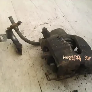 Akció OPEL ASTRA G 97-04 Jobb első féknyereg munkahengerrel 1.6i bontott alkatrész