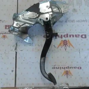 Árengedmény OPEL ASTRA H 04-10 Fékpedál bontott alkatrész