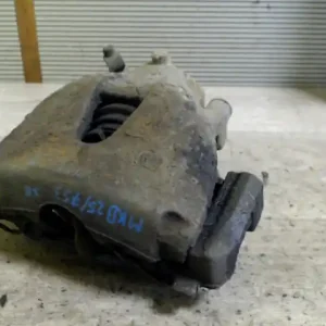 Biztonságos vásárlás OPEL ASTRA H 04-10 Jobb első féknyereg munkahengerrel bontott alkatrész