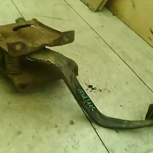 Biztonságos vásárlás OPEL CAMPO 92-97 Kuplung pedál 2.5d bontott alkatrész