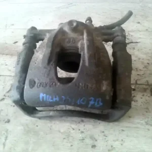 Csak ma OPEL CORSA C 00-06 Bal első féknyereg munkahengerrel 1.7d bontott alkatrész