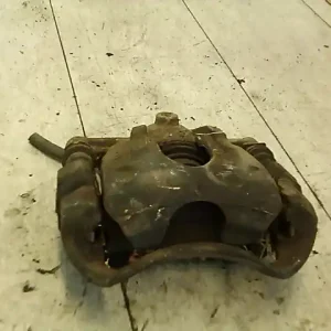 Rendeld meg most OPEL CORSA C 00-06 Jobb első féknyereg munkahengerrel 1.0i bontott alkatrész