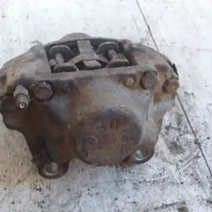 Árengedmény OPEL OMEGA B Jobb hátsó féknyereg munkahengerrel 2.5i bontott alkatrész