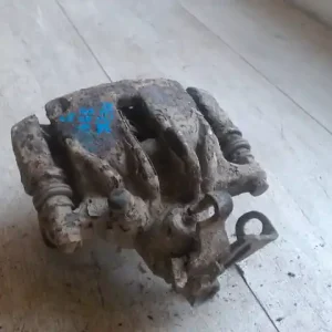 Végkiárusítás OPEL VIVARO 01-06 Jobb hátsó féknyereg munkahengerrel 1.9d bontott alkatrész