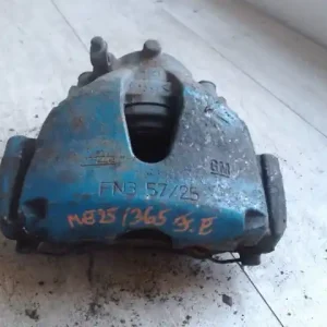 Expressz kézbesítés OPEL Zafira 98.09.01-05.08.31 Jobb első féknyereg munkahengerrel 2.2d bontott alkatrész