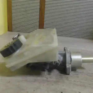 Vedd meg online PEUGEOT 206 Főfékhenger 1.4 i bontott alkatrész