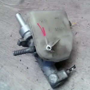 Gyors szállítás PEUGEOT 307 01-05 Főfékhenger 1.4 benzines bontott alkatrész