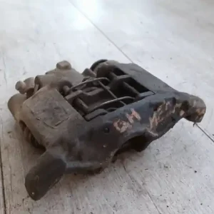 Végkiárusítás PEUGEOT 406 Bal hátsó féknyereg munkahengerrel 2.0d bontott alkatrész