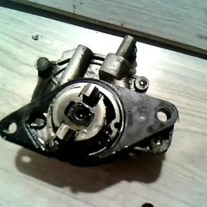 Azonnali szállítás PEUGEOT 605 Vákuumpumpa bontott alkatrész