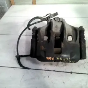 Bestseller PEUGEOT 806 Jobb első féknyereg munkahengerrel 2.0i bontott alkatrész