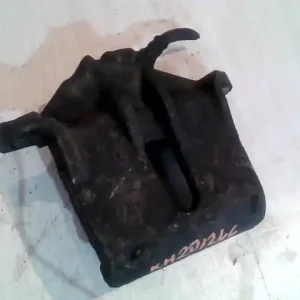 Kiárusítás PEUGEOT PARTNER 02- Bal első féknyereg munkahengerrel 1.6hdibontott alkatrész