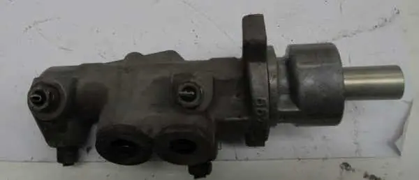 Akciós ár RENAULT CLIO 98-01 Főfékhenger bontott alkatrész