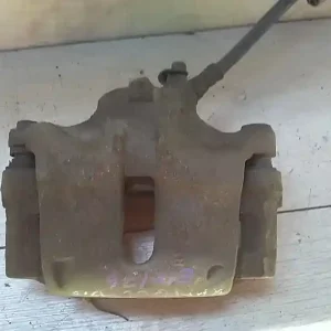 Azonnal elérhető RENAULT KANGOO 97-03 Bal első féknyereg munkahengerrel bontott alkatrész