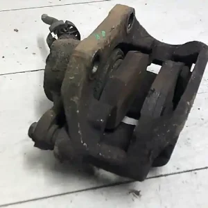 Vedd meg most RENAULT KANGOO 97-03 Jobb első féknyereg munkahengerrel 1,9dbontott alkatrész