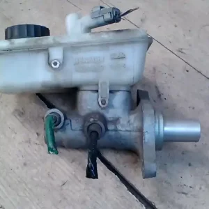 Árcsökkenés RENAULT LAGUNA 00-05 Főfékhenger 1.6i bontott alkatrész