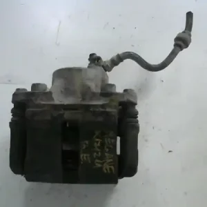 Azonnal elérhető RENAULT MEGANE 95-99 Bal első féknyereg munkahengerrel bontott alkatrész